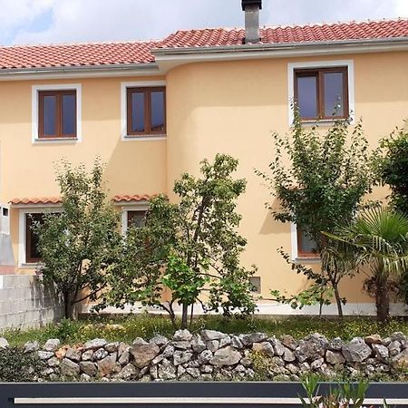 Appartement Apartman Paola à Malinska Extérieur photo