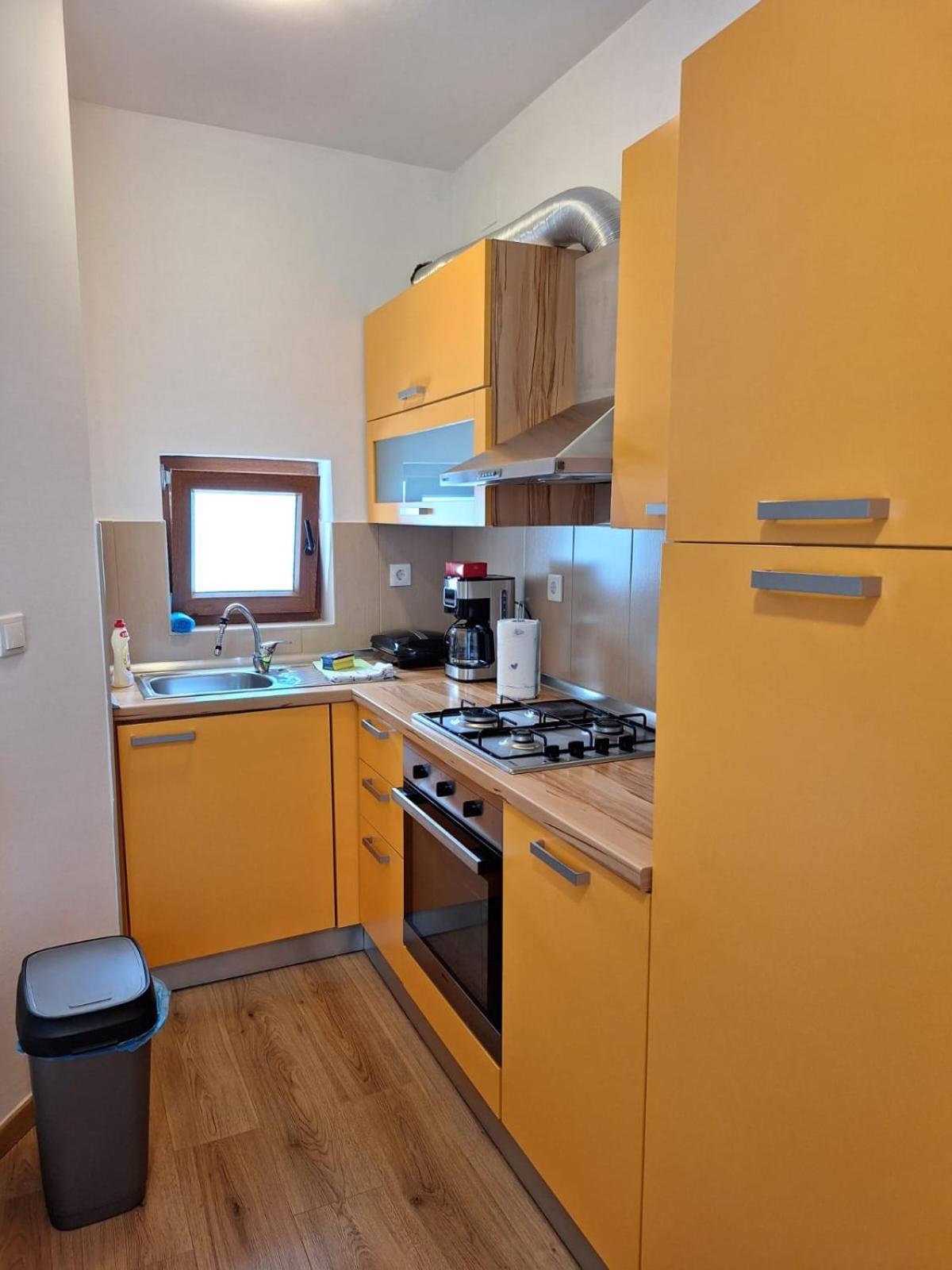 Appartement Apartman Paola à Malinska Extérieur photo
